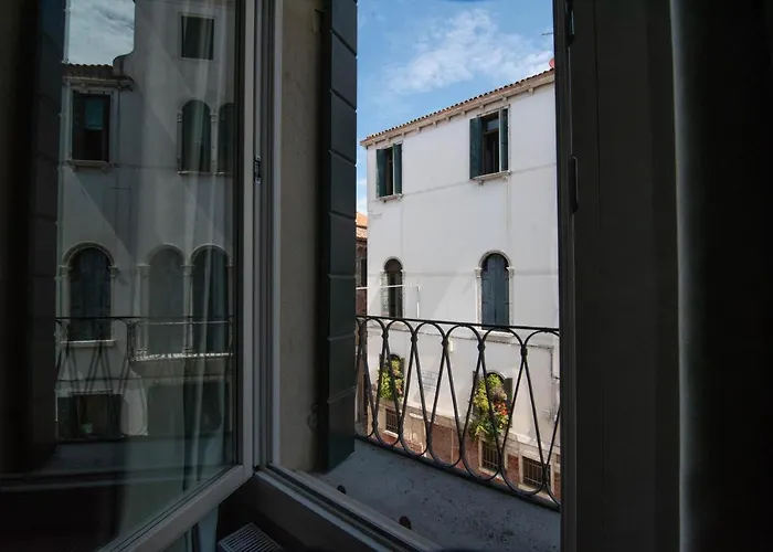 Delle Vele